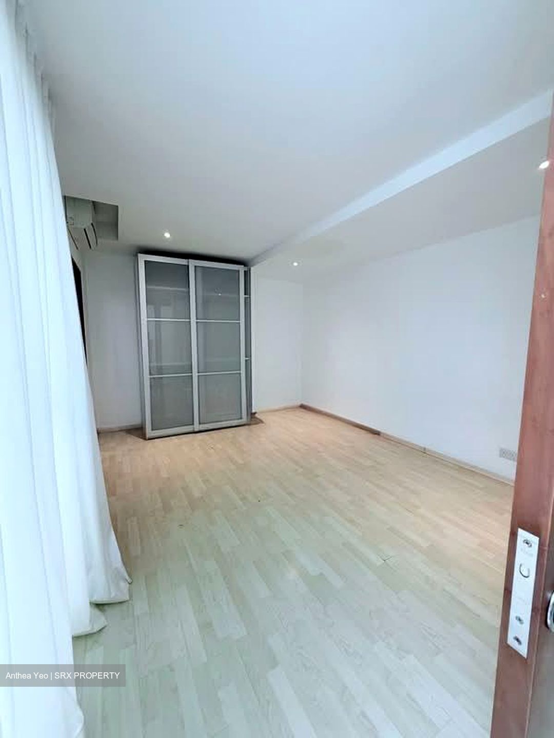 Bartley Rise Estate (D19), Terrace #566607401